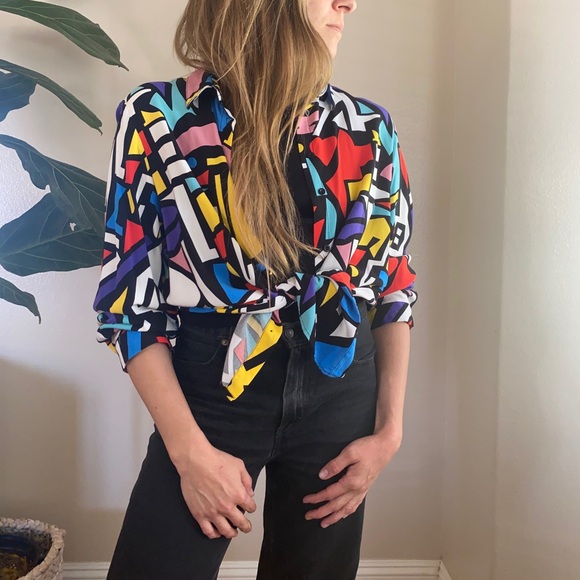 Vibrant abstract button down blouse - Picture 3 of 4